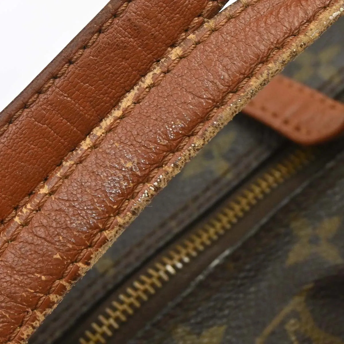 Louis Vuitton Papillon Monogram Canvas Brown Canvas Handbag (Pre-Owned)