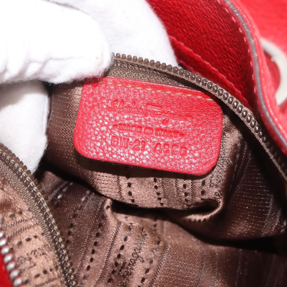 Salvatore Ferragamo Sofia Satchel Grainy Leather Red Leather Handbag (Pre-Owned)