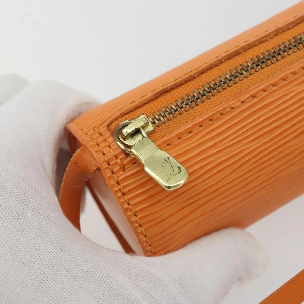 Louis Vuitton Soufflot Pochette Epi Leather Orange Leather Clutche & Pouche Bag (Pre-Owned)