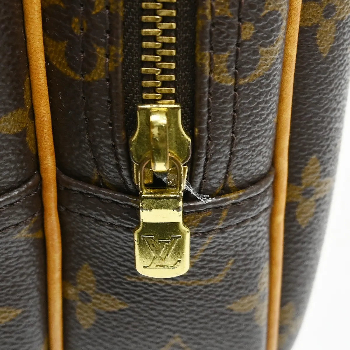 Louis Vuitton Reporter Monogram Brown Canvas Shoulder Bag Bag (Pre-Owned)