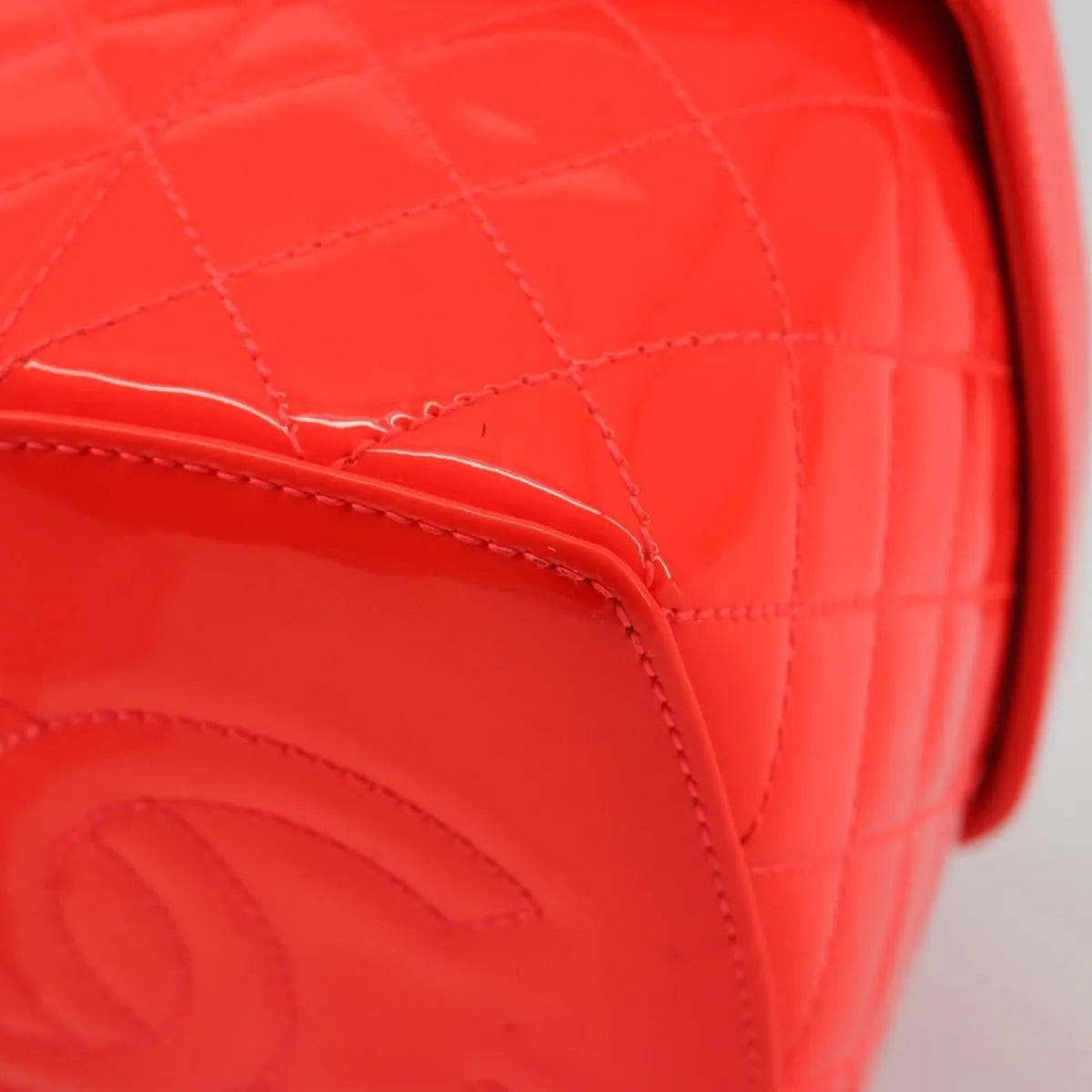 Chanel Makeup Case Minaudiere Quilted Patent Red Patent_Leather Clutche & Pouche Bag (Pre-Owned)