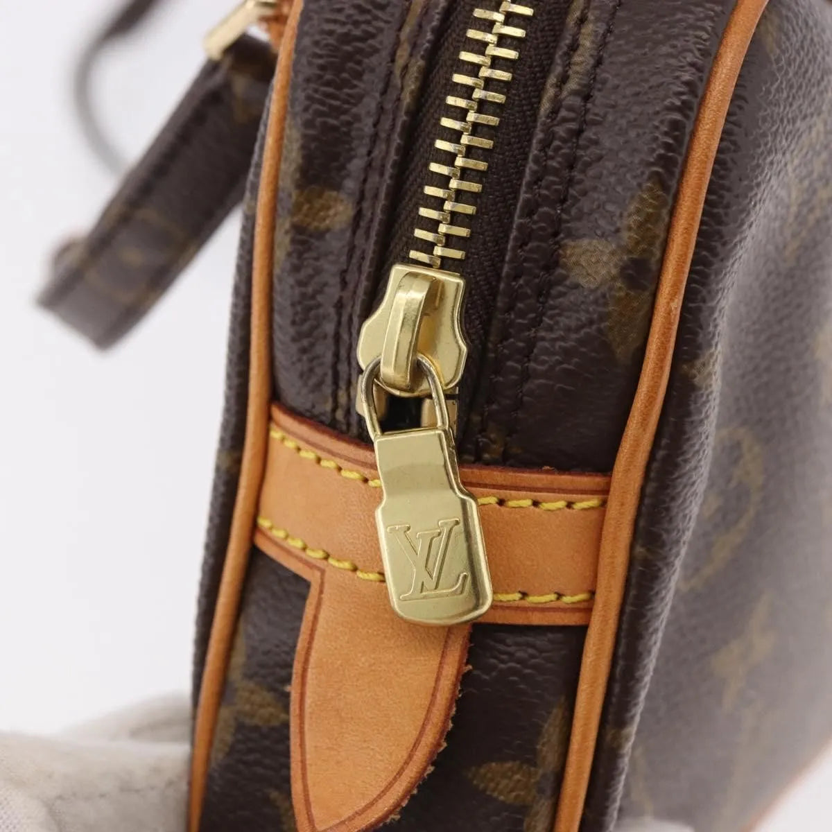 Louis Vuitton Pochette Marly Bandouliere Bag Monogram Canvas Brown Canvas Clutche & Pouche Bag (Pre-Owned)