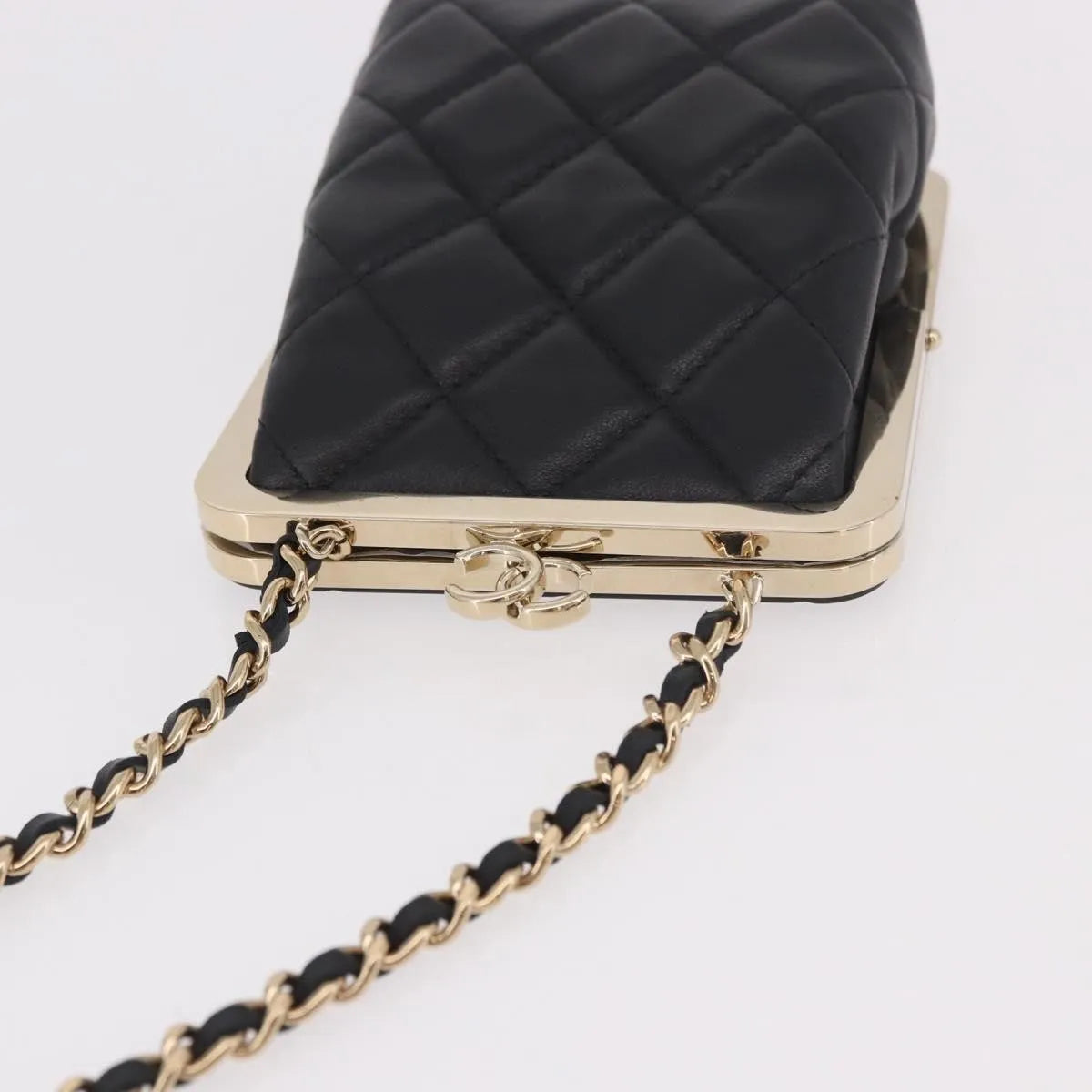 Chanel Cc Frame Clutch With Chain Quilted Lambskin And Plexiglass Black Leather Clutche & Pouche Bag (Pre-Owned)