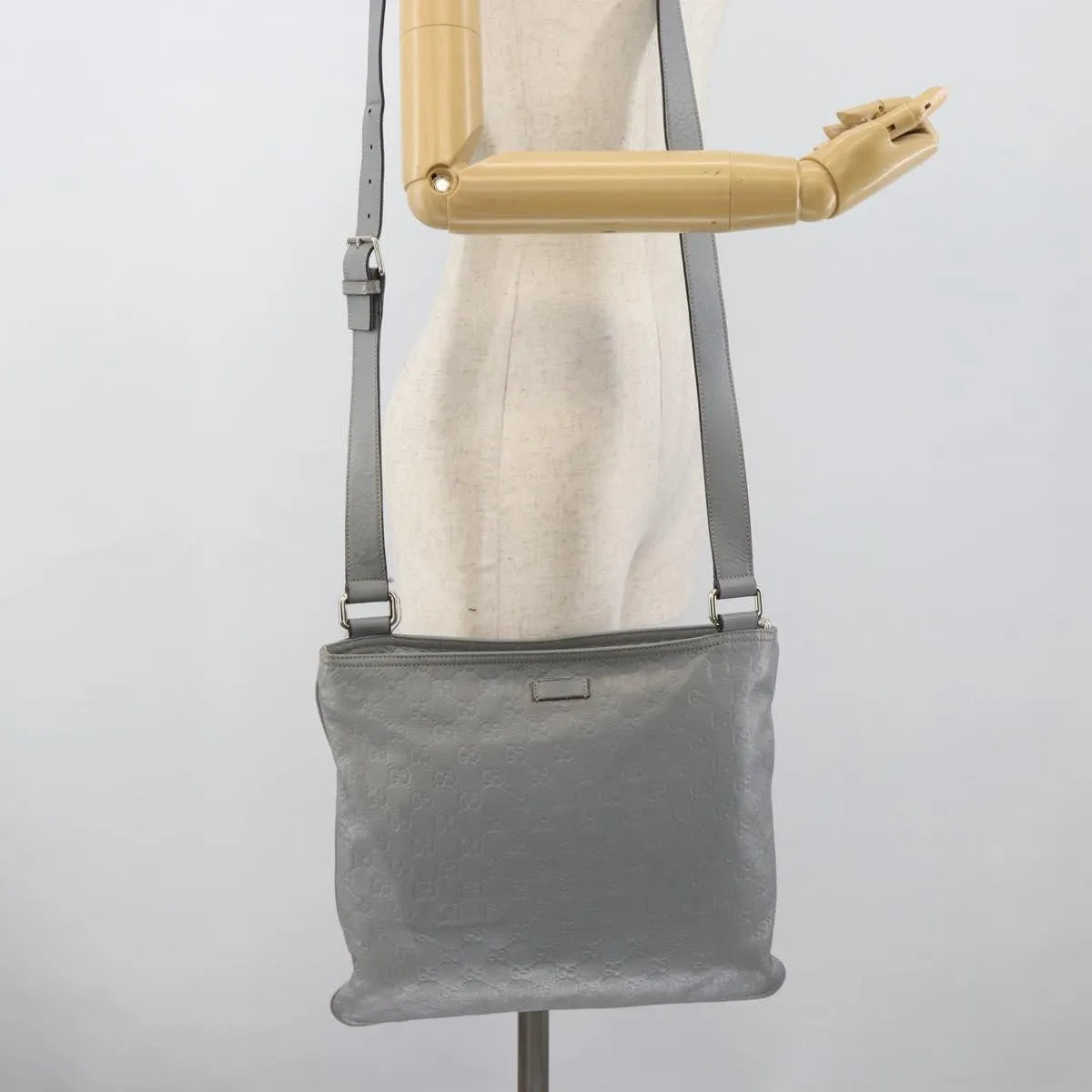 Gucci Zip Top Messenger Guccissima Leather Gray Canvas Shoulder Bag Bag (Pre-Owned)