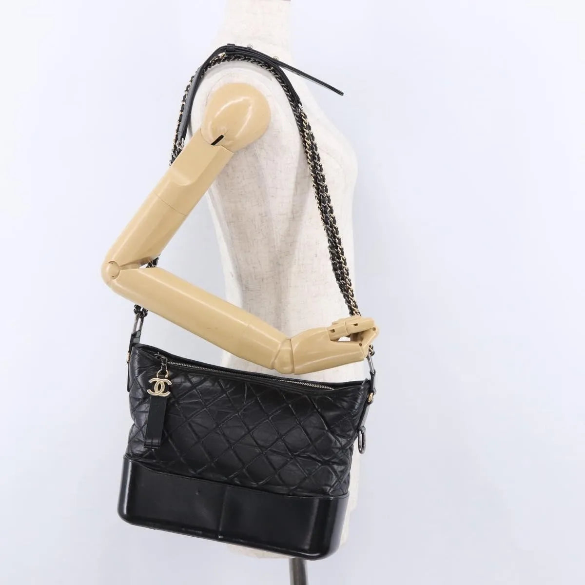 Chanel Gabrielle Hobo Quilted Aged Calfskin Black Leather Shoulder Bag Bag (Pre-Owned)