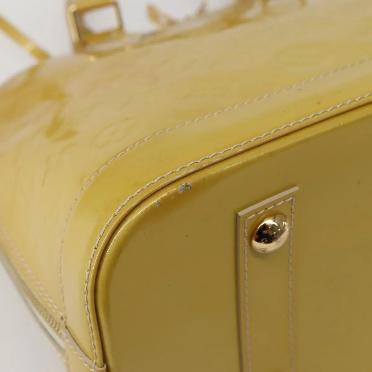 Louis Vuitton Alma Monogram Vernis Beige Patent_Leather Handbag (Pre-Owned)