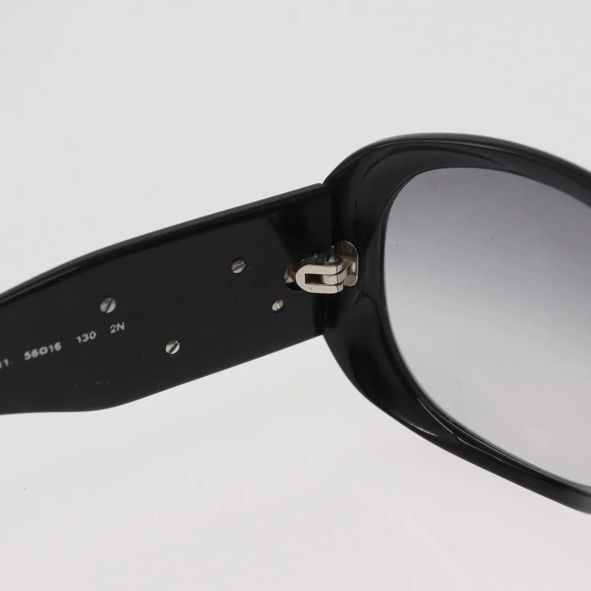 Chanel Camélia Plastic White Plastic Sunglasse Accessory (Pre-Owned)