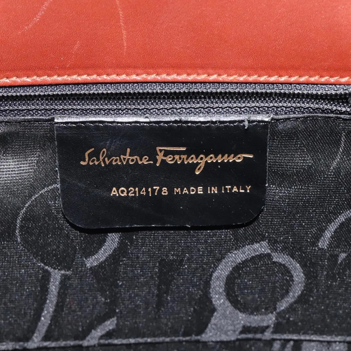 Salvatore Ferragamo Convertible Vara Bow Tote Leather Brown Leather Handbag (Pre-Owned)