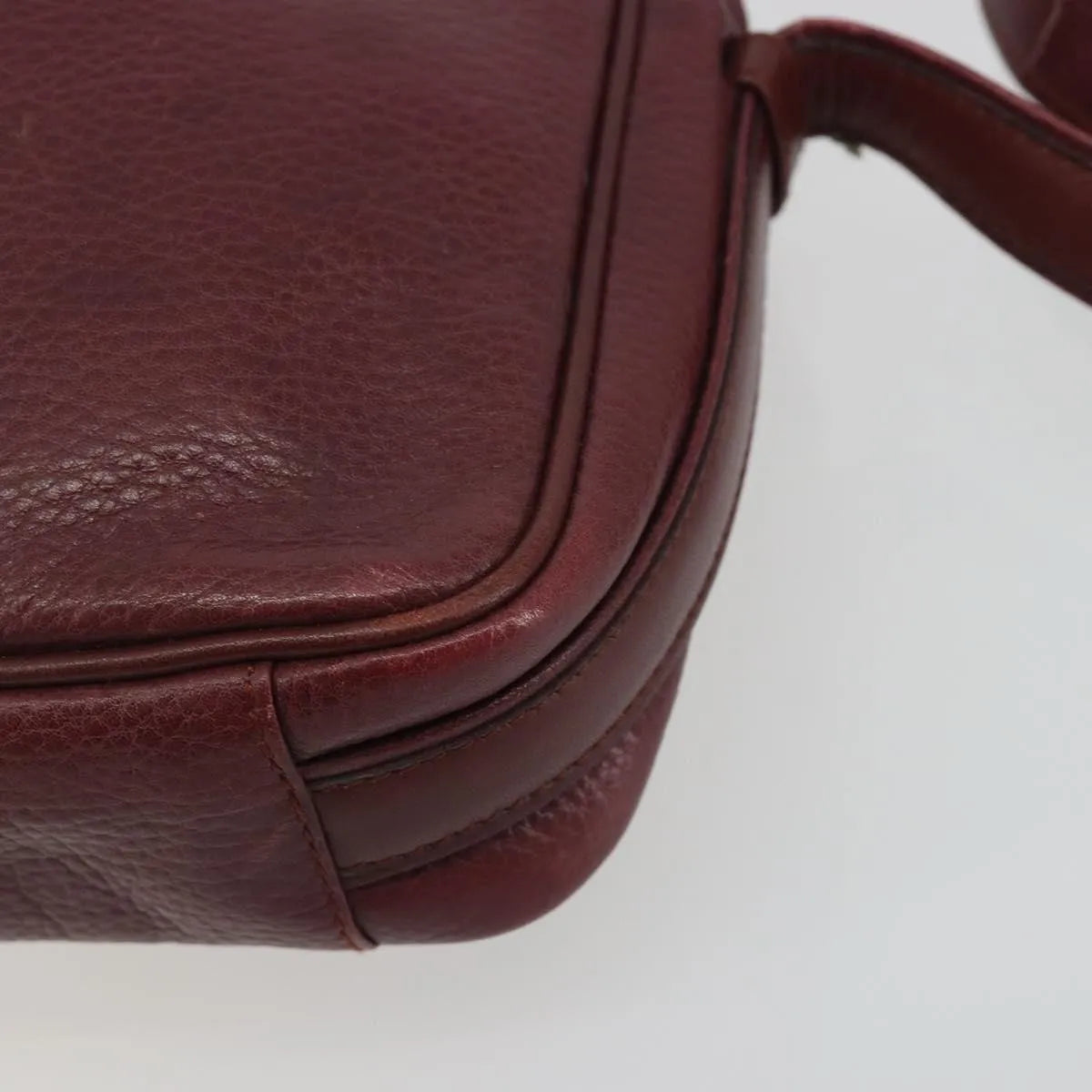 Cartier Tasseled Must De Cartier Leather Burgundy Leather Shoulder Bag Bag (Pre-Owned)