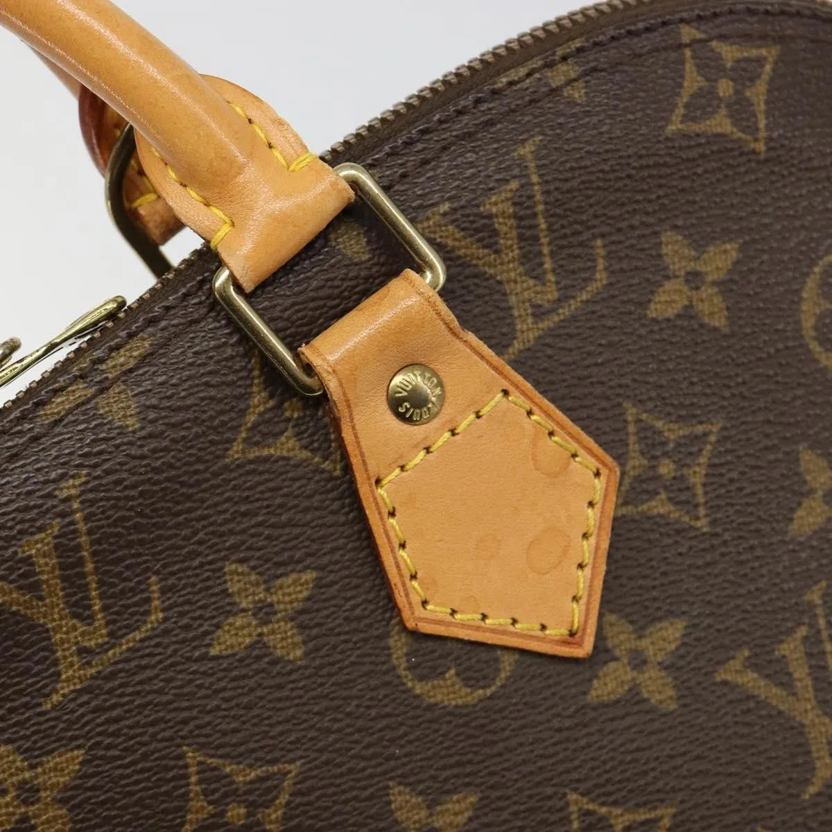 Louis Vuitton Alma Monogram Canvas Brown Canvas Handbag (Pre-Owned)