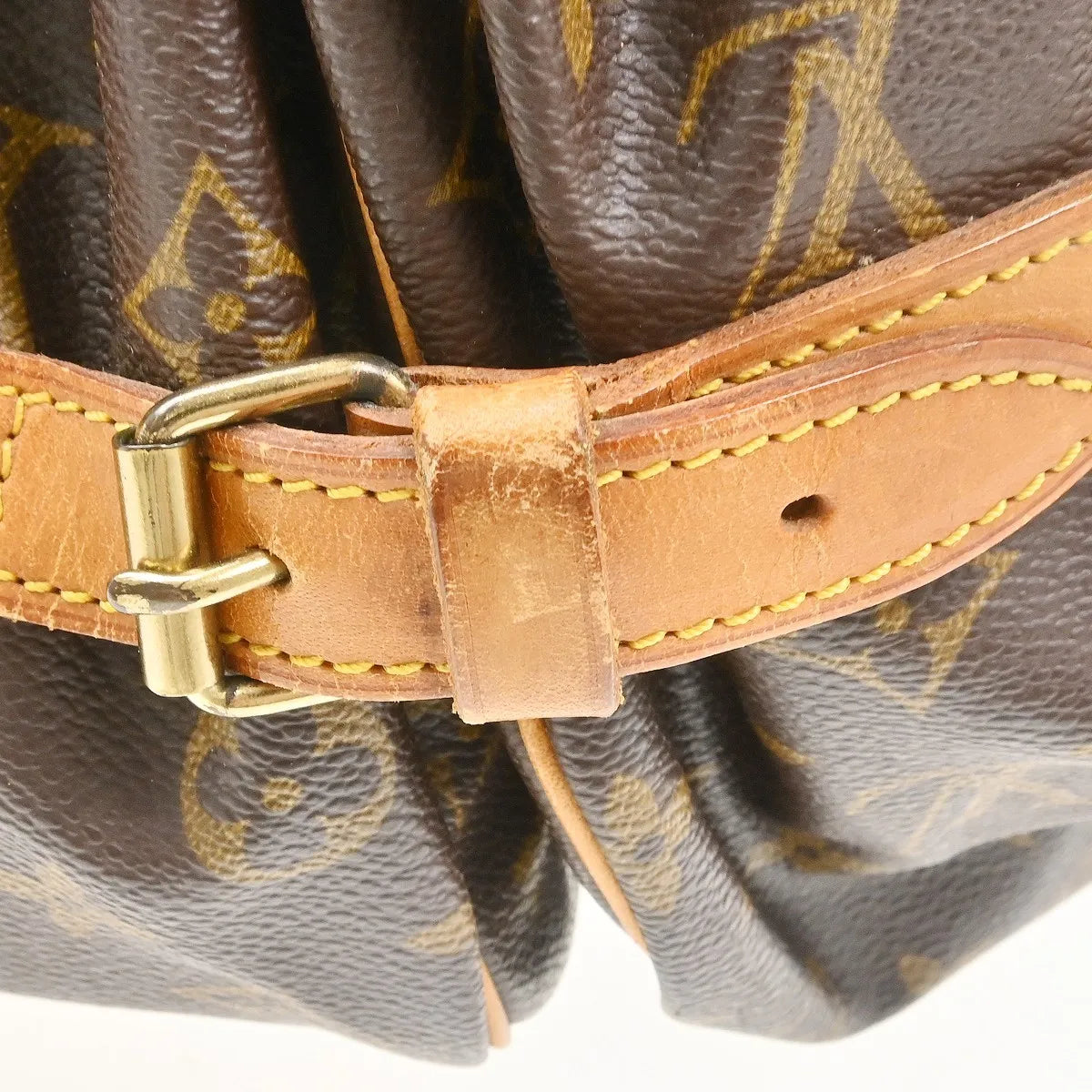 Louis Vuitton Saumur Monogram Canvas Brown Canvas Shoulder Bag Bag (Pre-Owned)