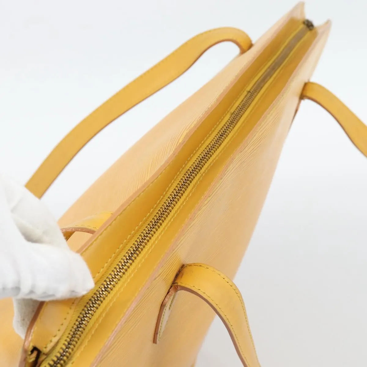 Louis Vuitton Saint Jacques Epi Yellow Leather Shoulder Bag Bag (Pre-Owned)