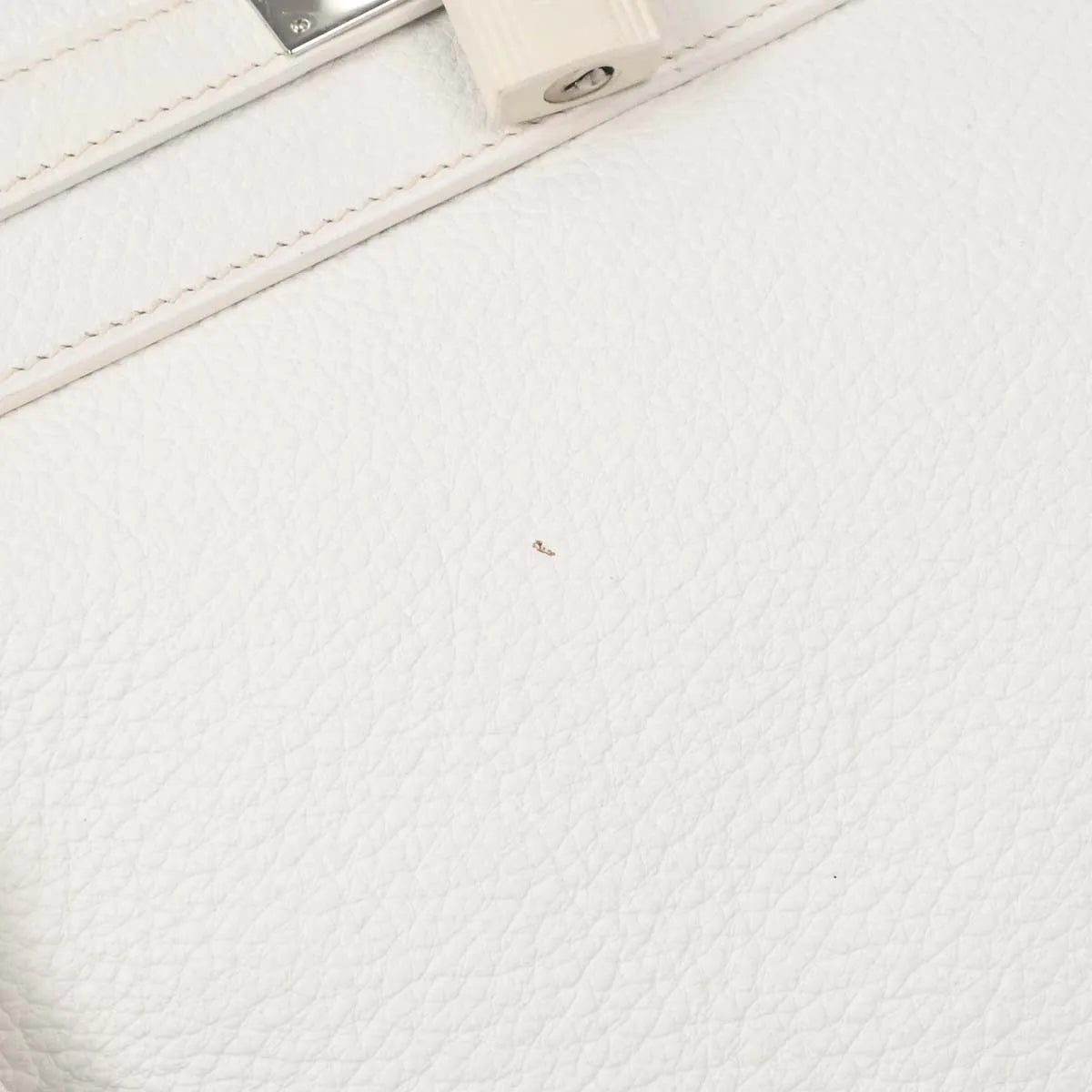 Hermes Kelly Retourne Clémence Taurillon White Leather Handbag (Pre-Owned)