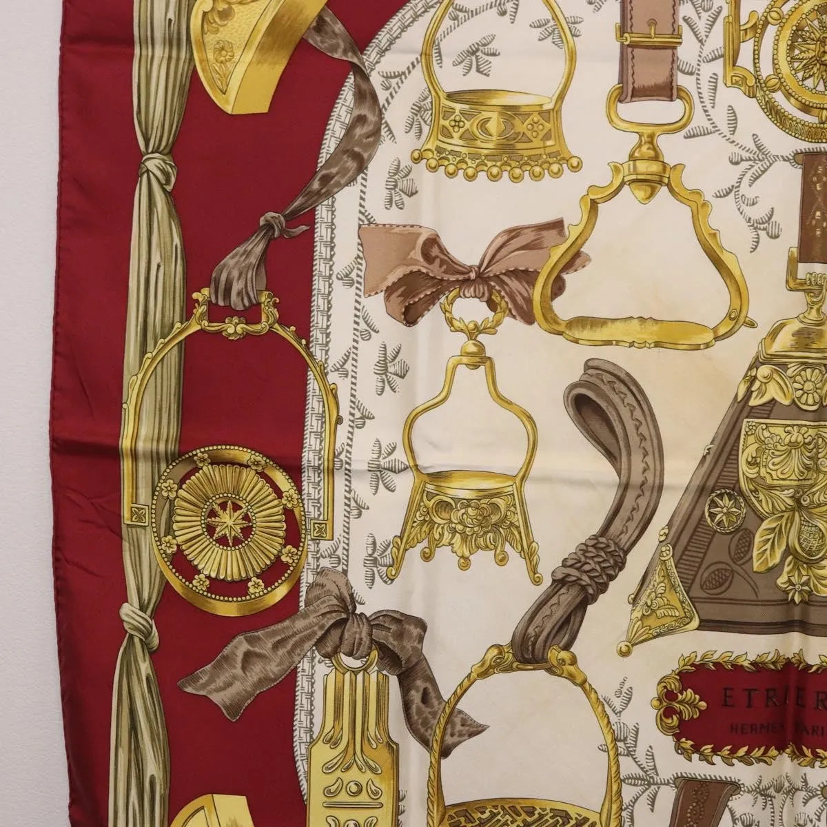 Hermes Carré 90 Silk Multicolor Burgundy Silk Scarve & Shawl Accessory (Pre-Owned)