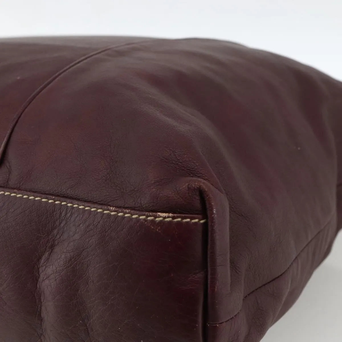 Gucci Logo Crest Messenger Leather Burgundy Leather Shoulder Bag Bag (Pre-Owned)