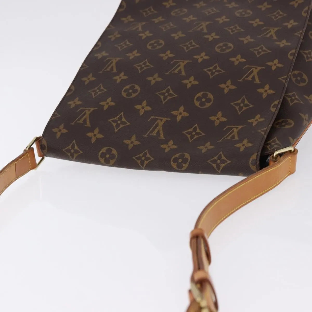 Louis Vuitton Musette Monogram Brown Canvas Shoulder Bag Bag (Pre-Owned)