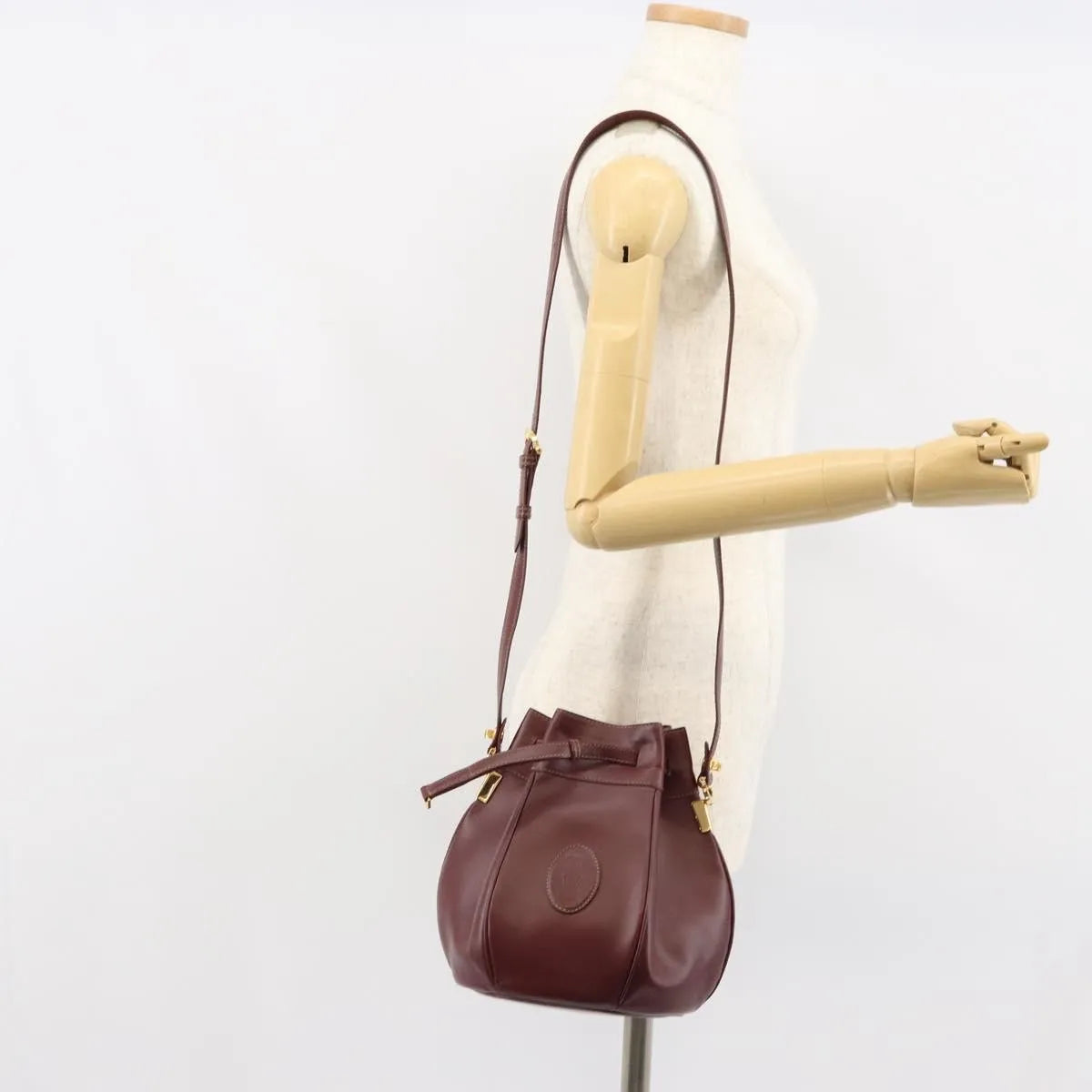 Cartier Must De Cartier Leather Burgundy Leather Shoulder Bag Bag (Pre-Owned)