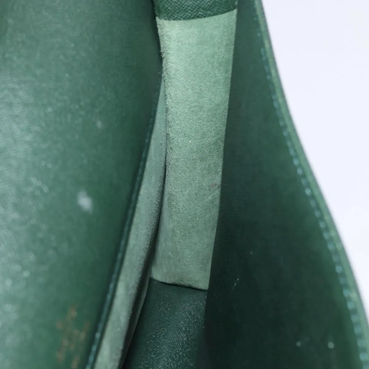 Louis Vuitton Serviette Kourad Taiga Leather Green Leather Briefcase Bag (Pre-Owned)
