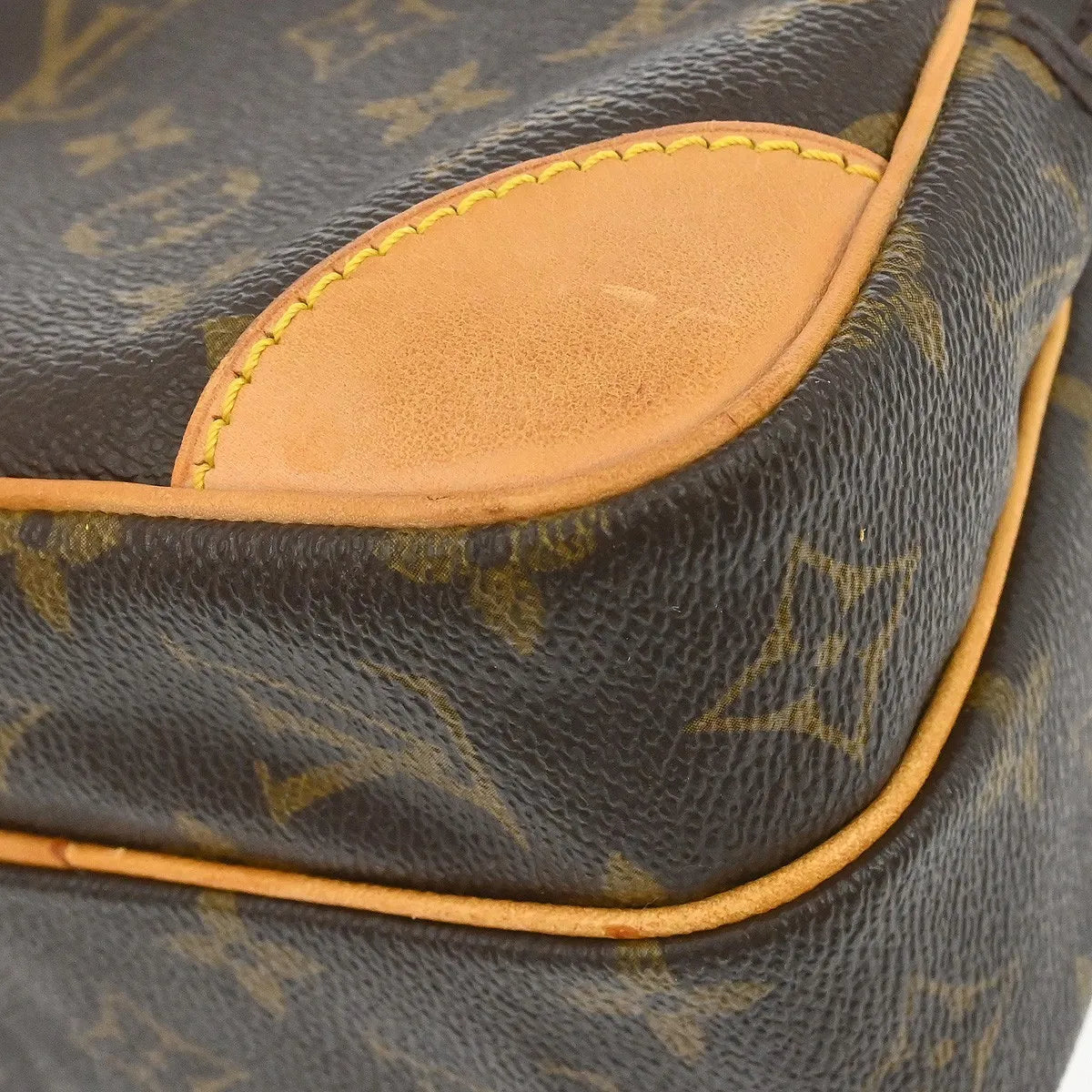 Louis Vuitton Amazone Monogram Canvas Brown Canvas Shoulder Bag Bag (Pre-Owned)