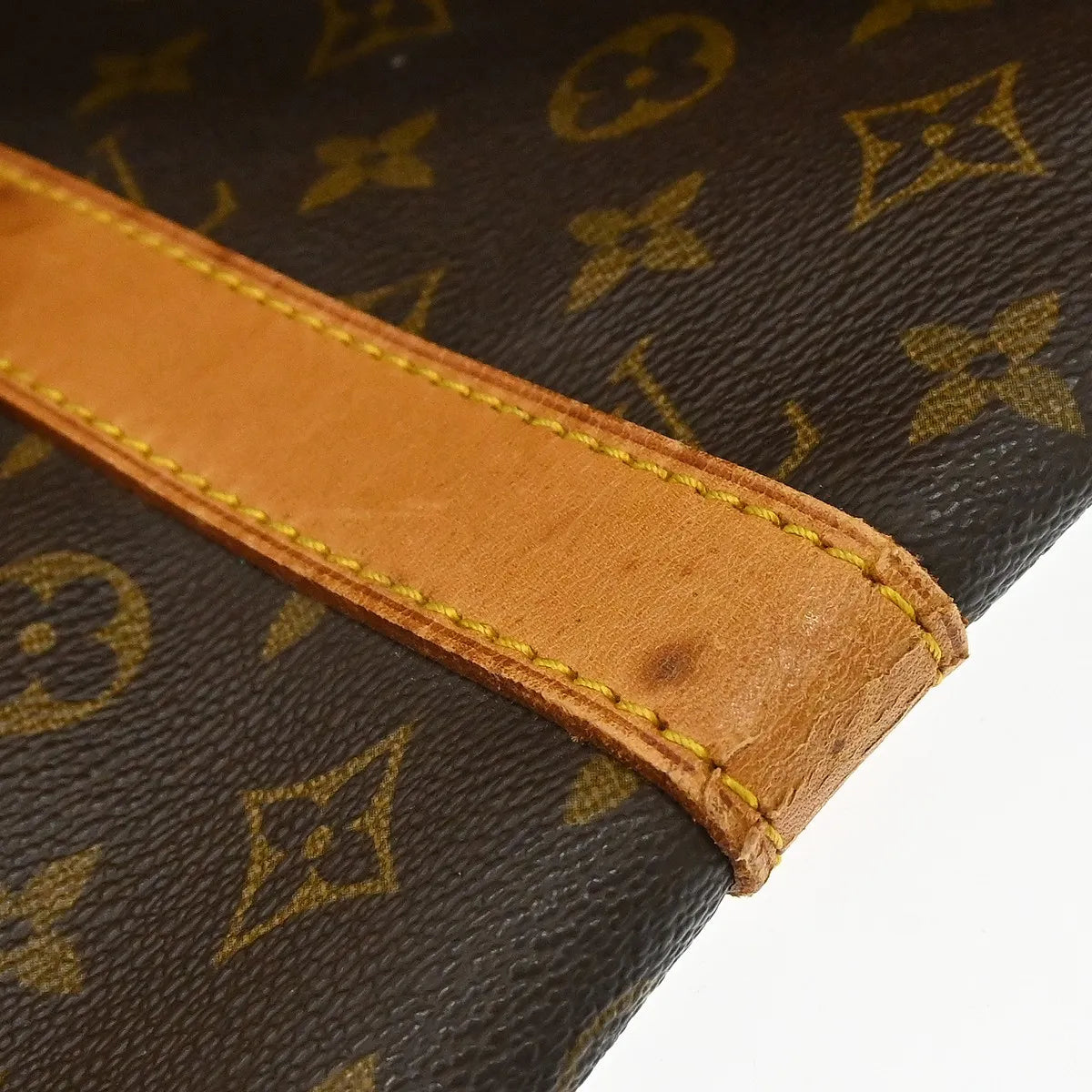 Louis Vuitton Keepall Bag Monogram Canvas Brown Canvas Travel Bag Bag (Pre-Owned)