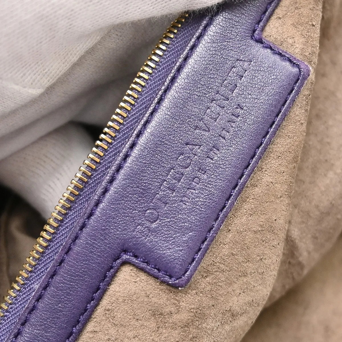 Bottega Veneta Veneta Hobo Intrecciato Nappa Purple Leather Handbag (Pre-Owned)