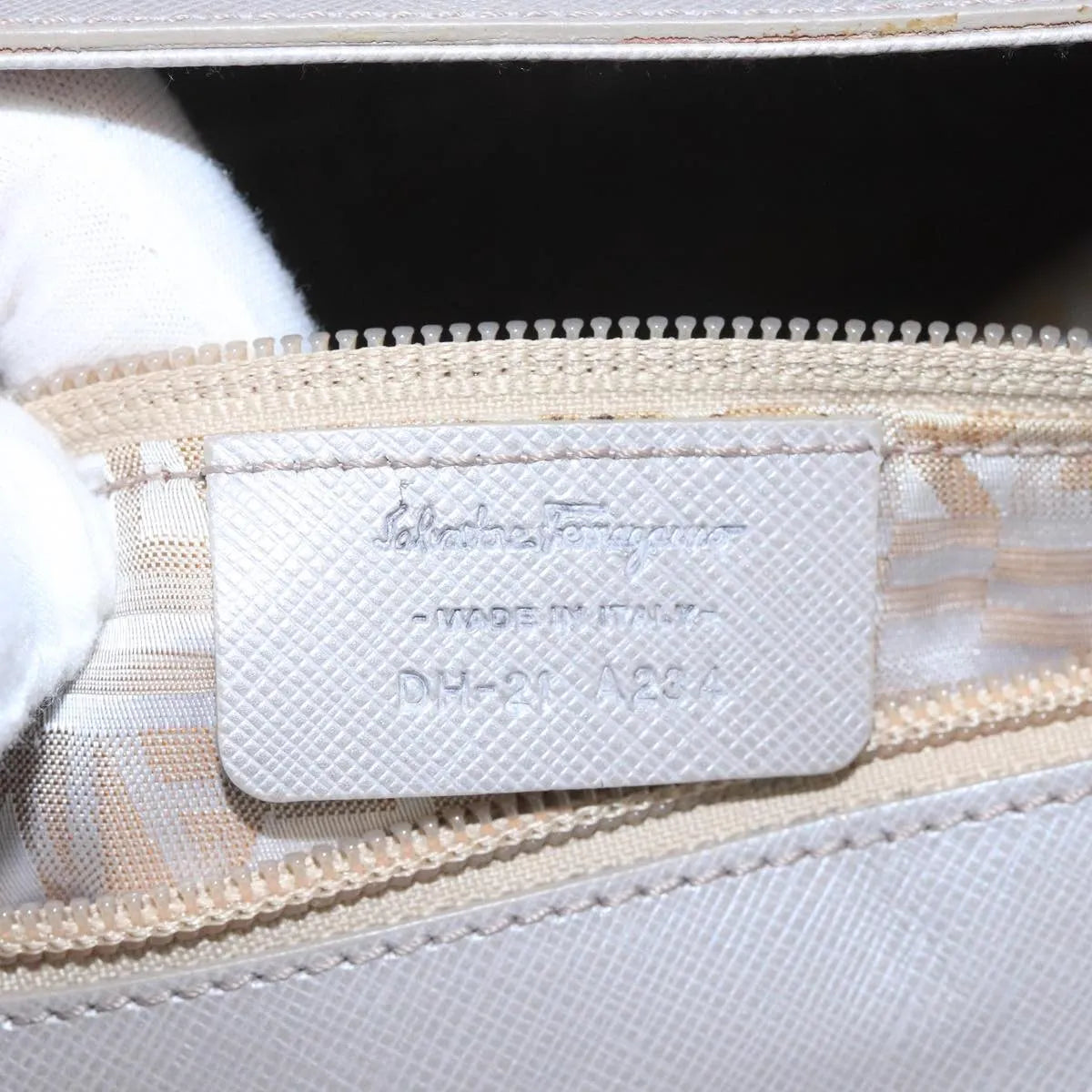 Salvatore Ferragamo Virna Satchel Leather Silver Leather Handbag (Pre-Owned)