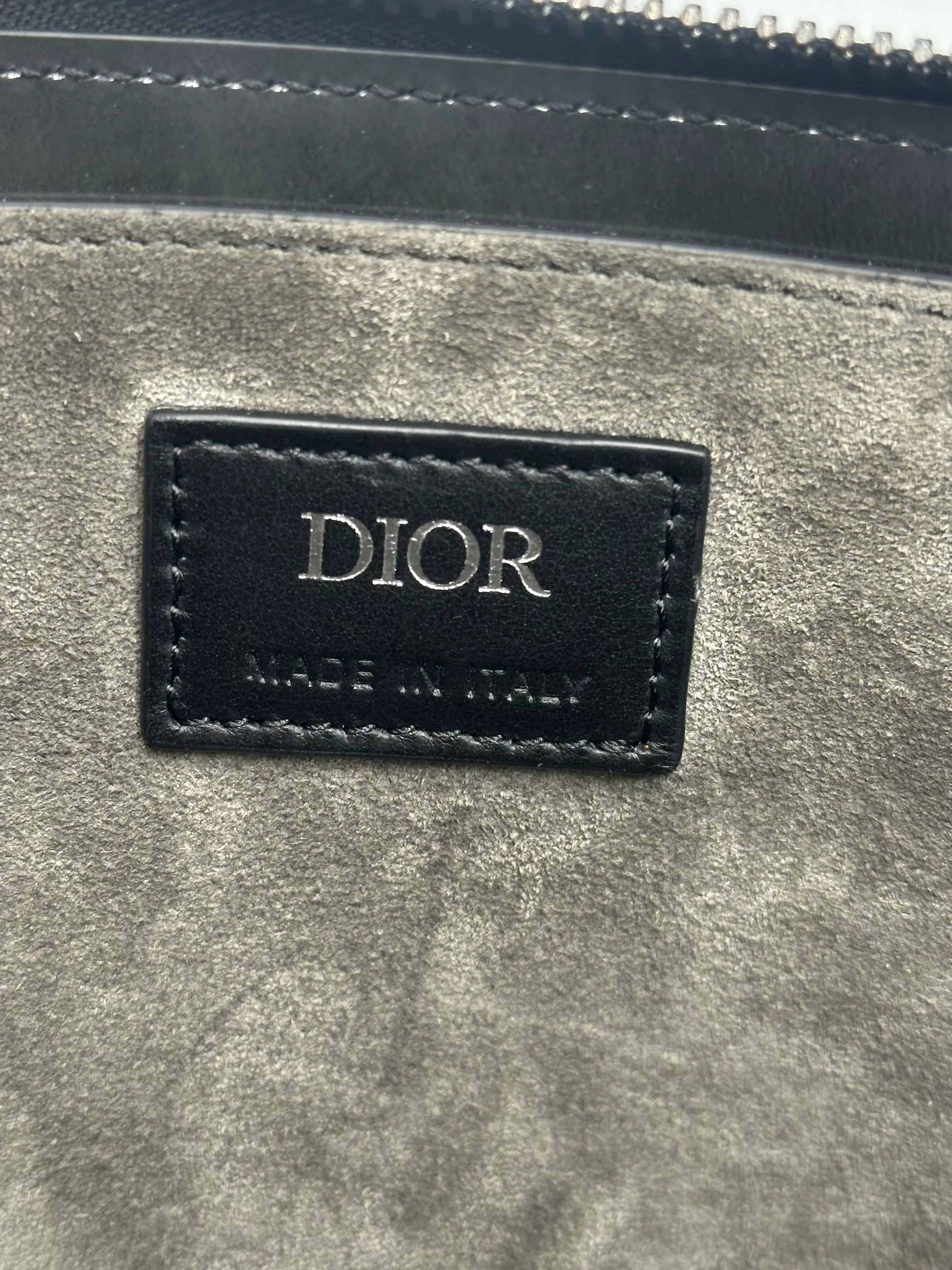 Christian Dior Zip Pouch Leather Black Leather Crossbody Bag Bag (Pre-Owned)