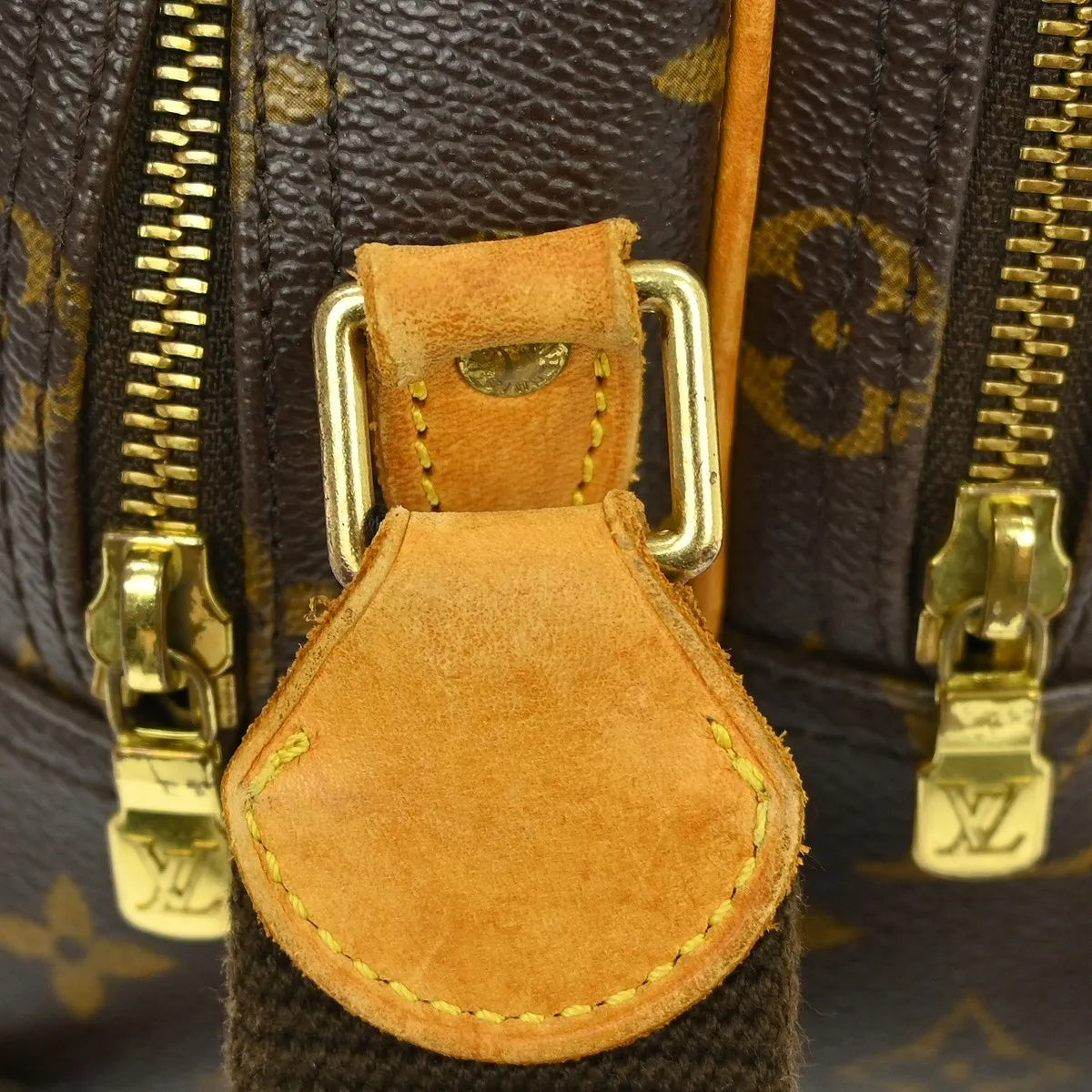 Louis Vuitton Reporter Monogram Brown Canvas Shoulder Bag Bag (Pre-Owned)