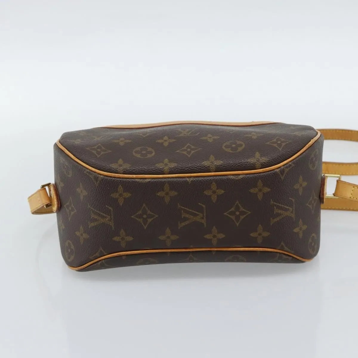 Louis Vuitton Blois Monogram Canvas Brown Canvas Shoulder Bag Bag (Pre-Owned)