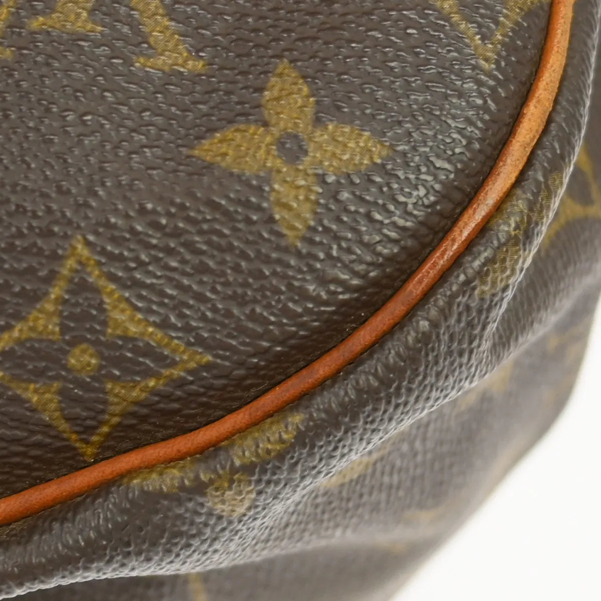 Louis Vuitton Saumur Monogram Canvas Brown Canvas Shoulder Bag Bag (Pre-Owned)