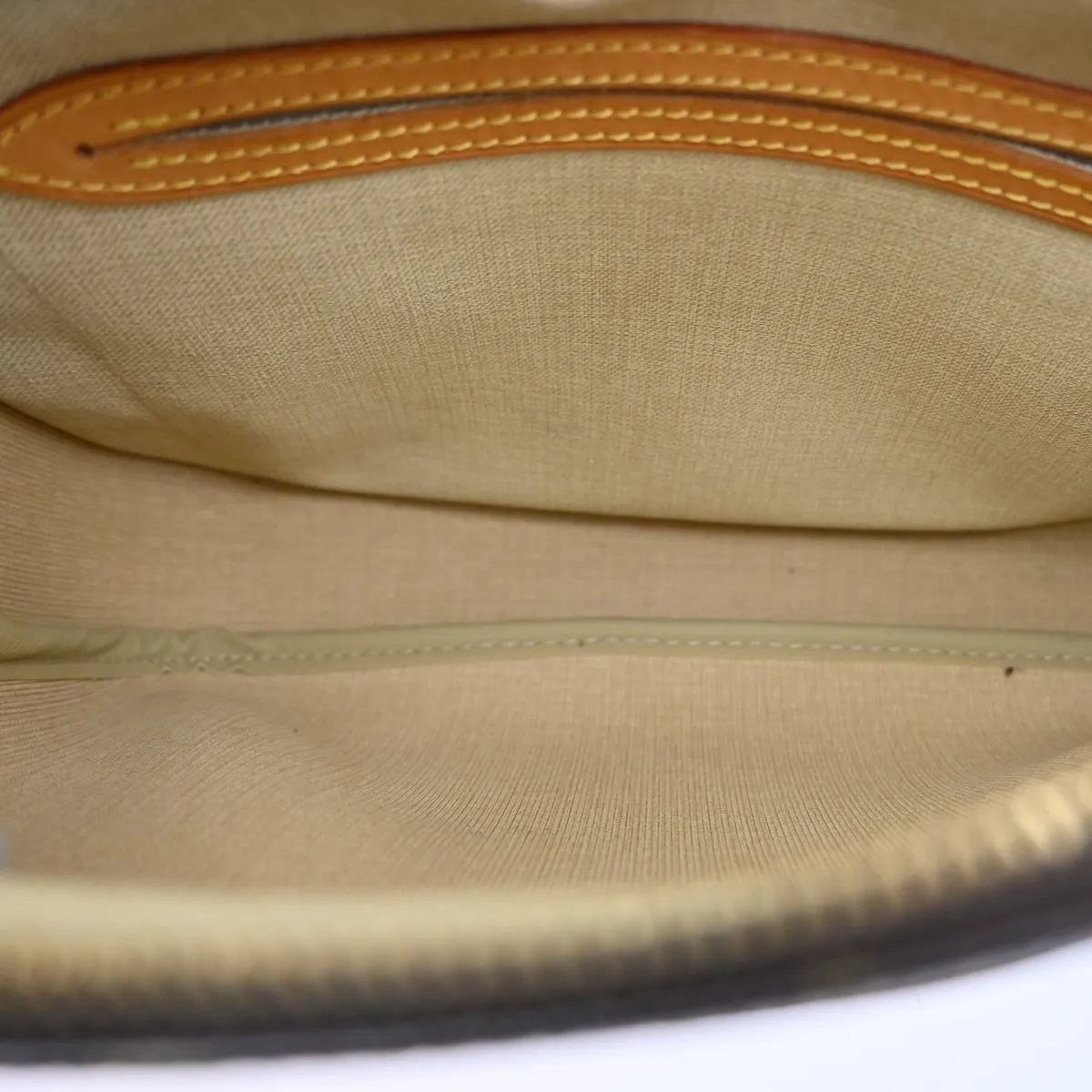 Louis Vuitton Reporter Monogram Canvas Brown Canvas Shoulder Bag Bag (Pre-Owned)