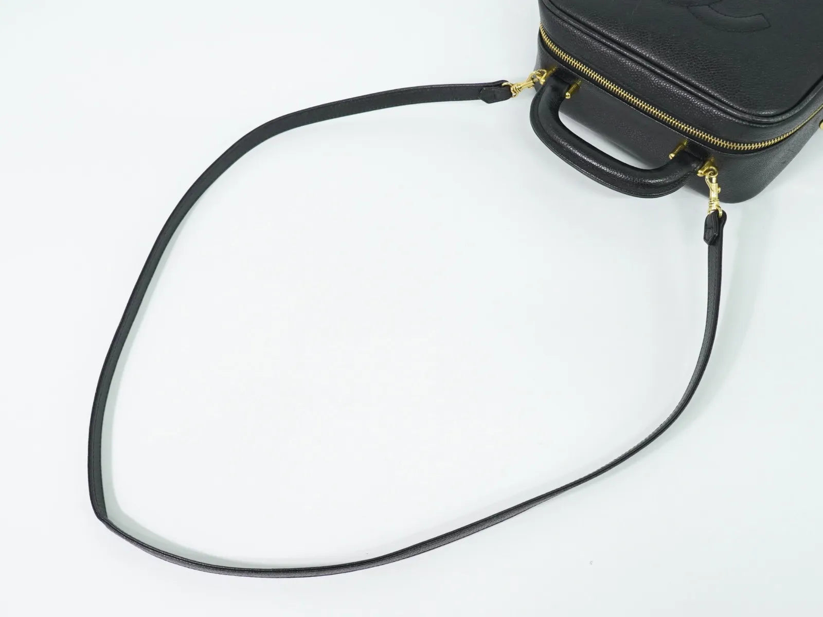 Chanel Vintage Timeless Zip Around Vanity Case Caviar Black Leather Handbag (Pre-Owned)