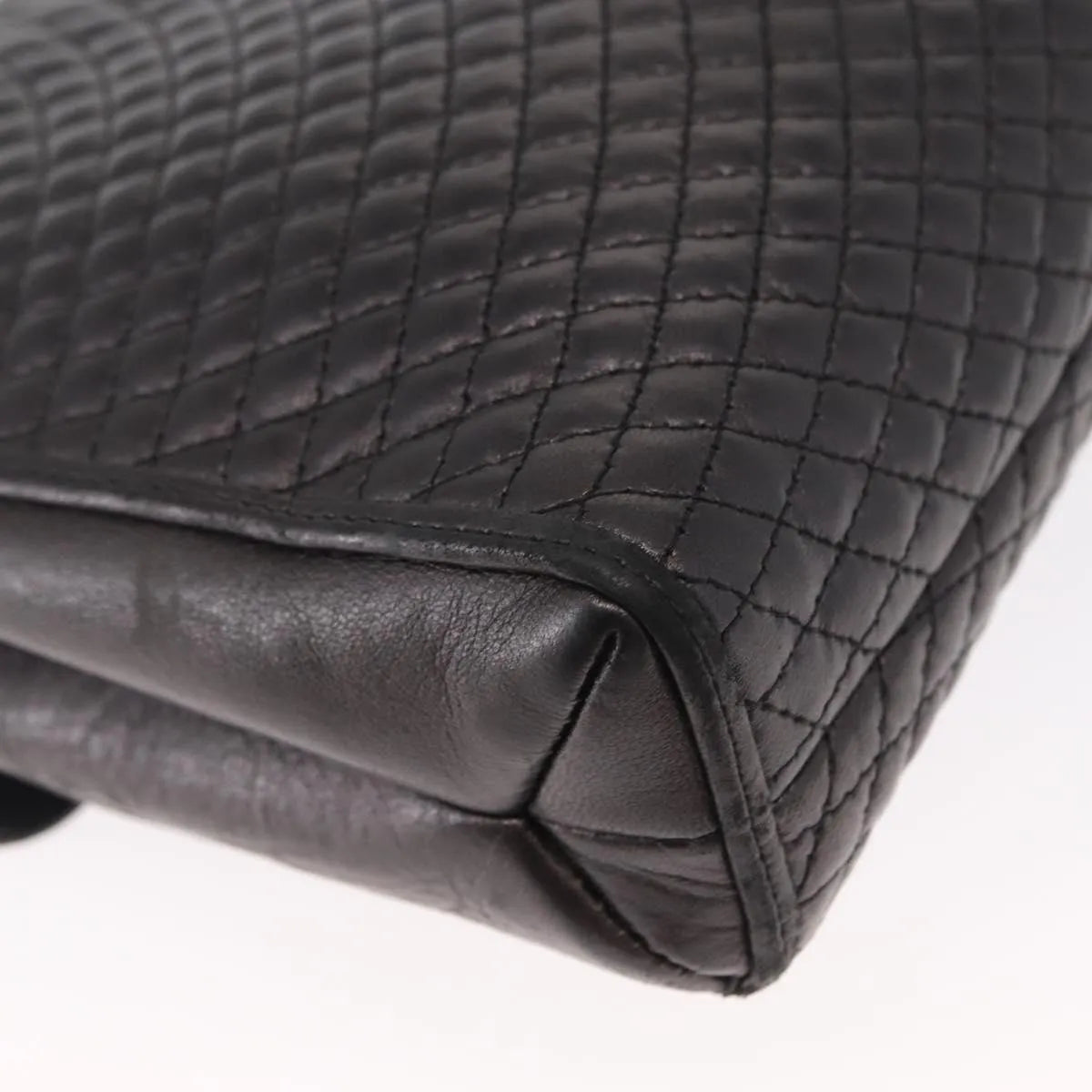 Bally Vintage Chain Quilted Leather Black Leather Shoulder Bag Bag (Pre-Owned)