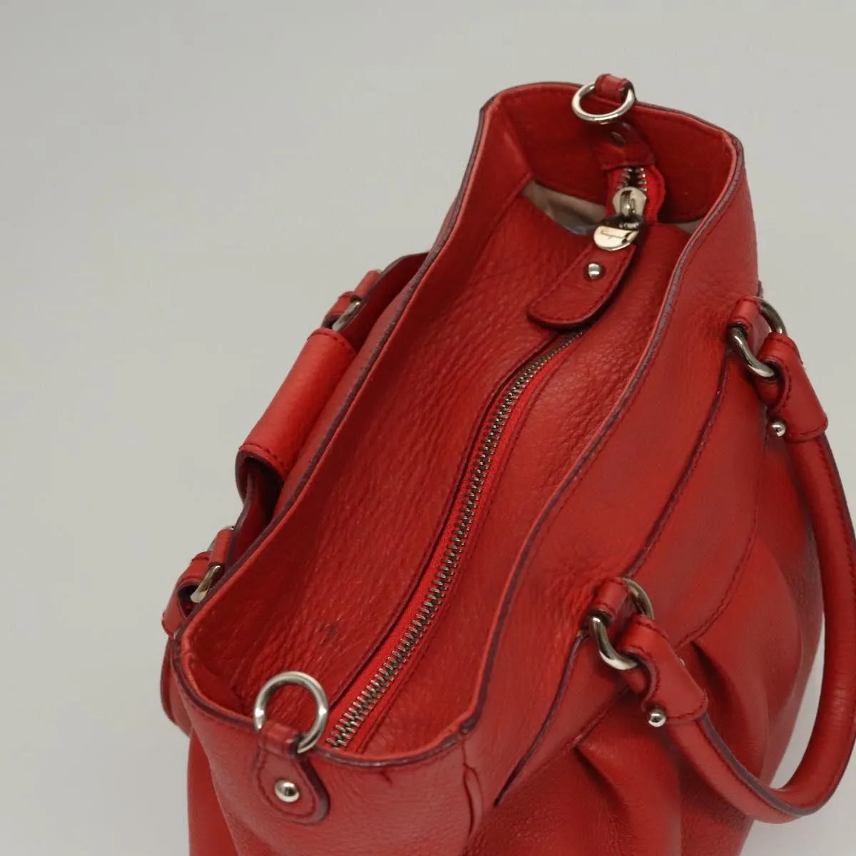 Salvatore Ferragamo Gancini Handle Tote Leather Red Leather Handbag (Pre-Owned)