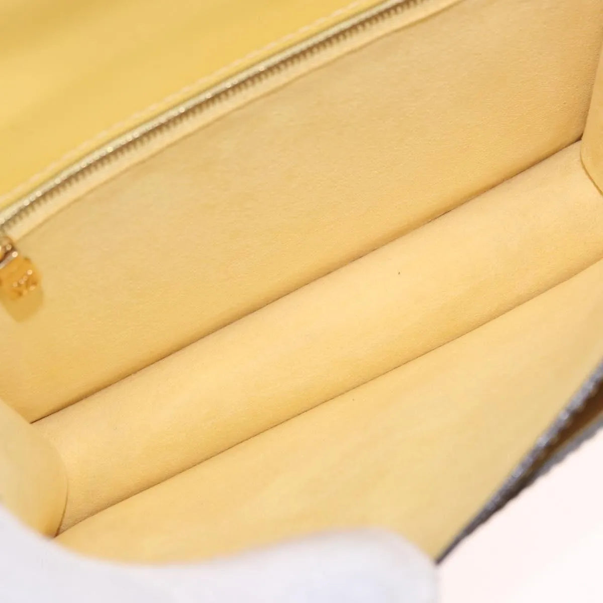 Louis Vuitton Monceau Vernis Yellow Patent_Leather Handbag (Pre-Owned)