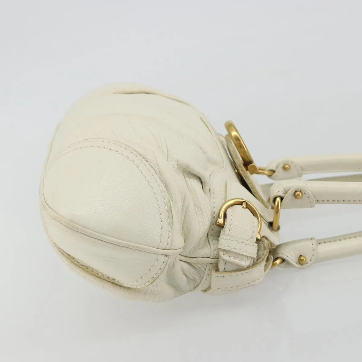 Salvatore Ferragamo Gancini Leather White Leather Handbag (Pre-Owned)