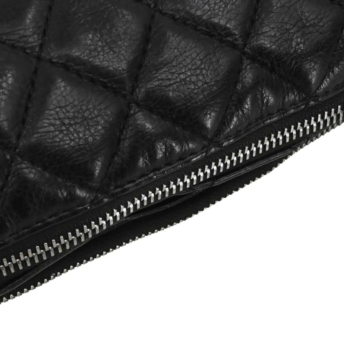 Chanel Bum Leather Black Leather Handbag (Pre-Owned)