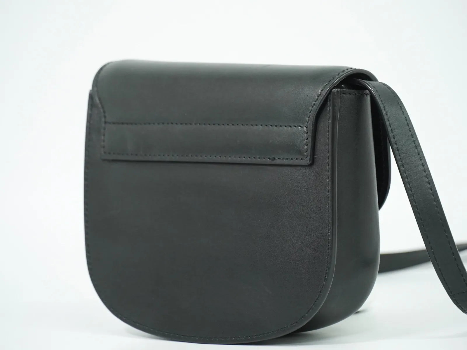 Saint Laurent Kaia Leather Black Leather Shoulder Bag Bag (Pre-Owned)