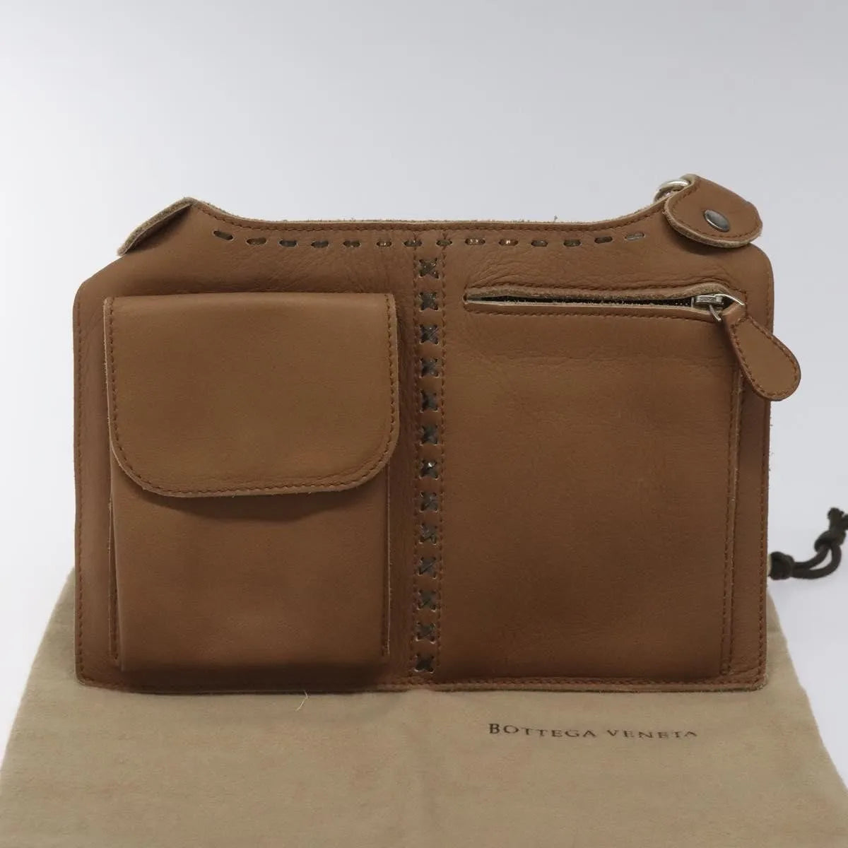 Bottega Veneta Vintage Front Pocket Waist Leather Brown Leather Clutche & Pouche Bag (Pre-Owned)
