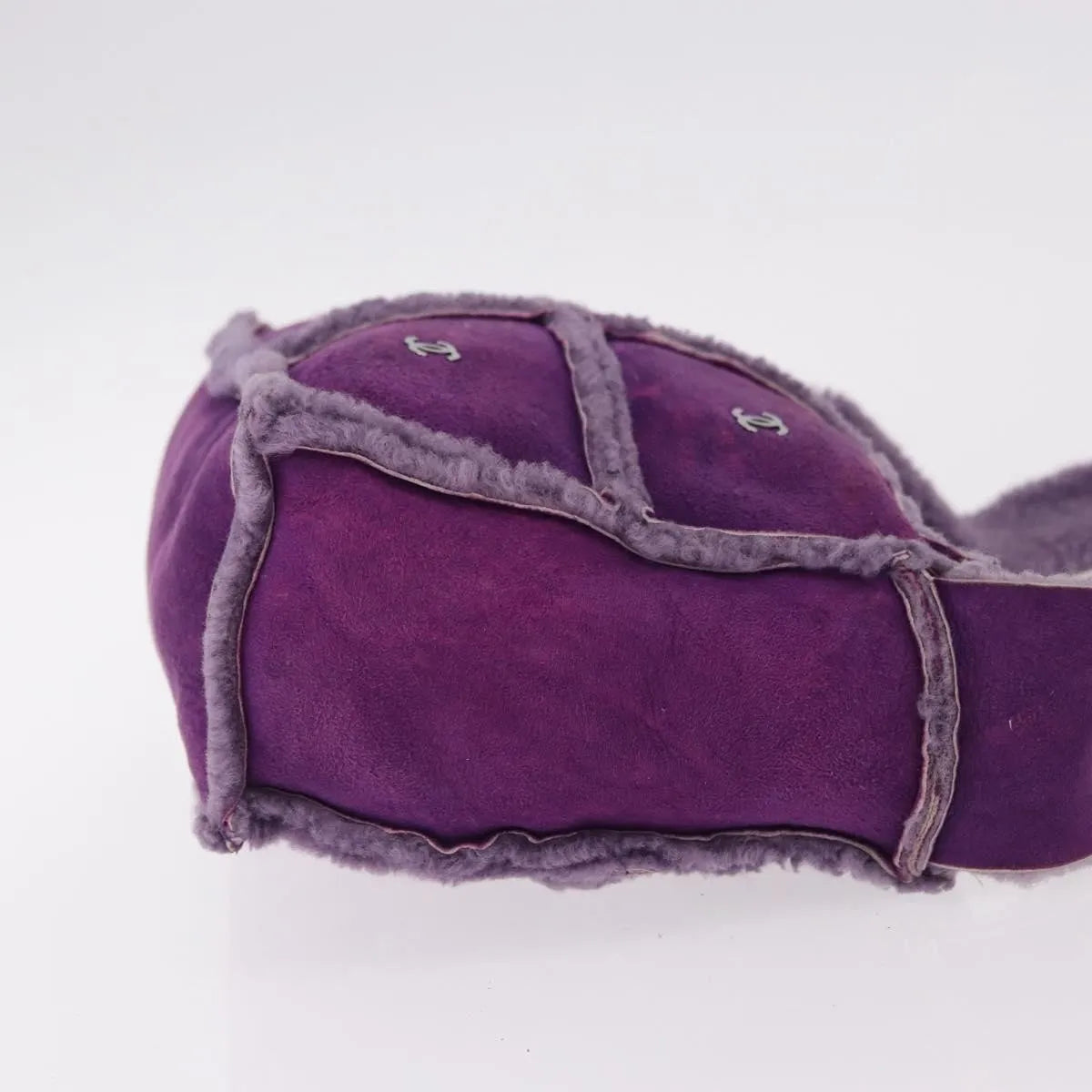 Chanel Cc Logo Shearling And Suede Purple Suede Shoulder Bag Bag (Pre-Owned)