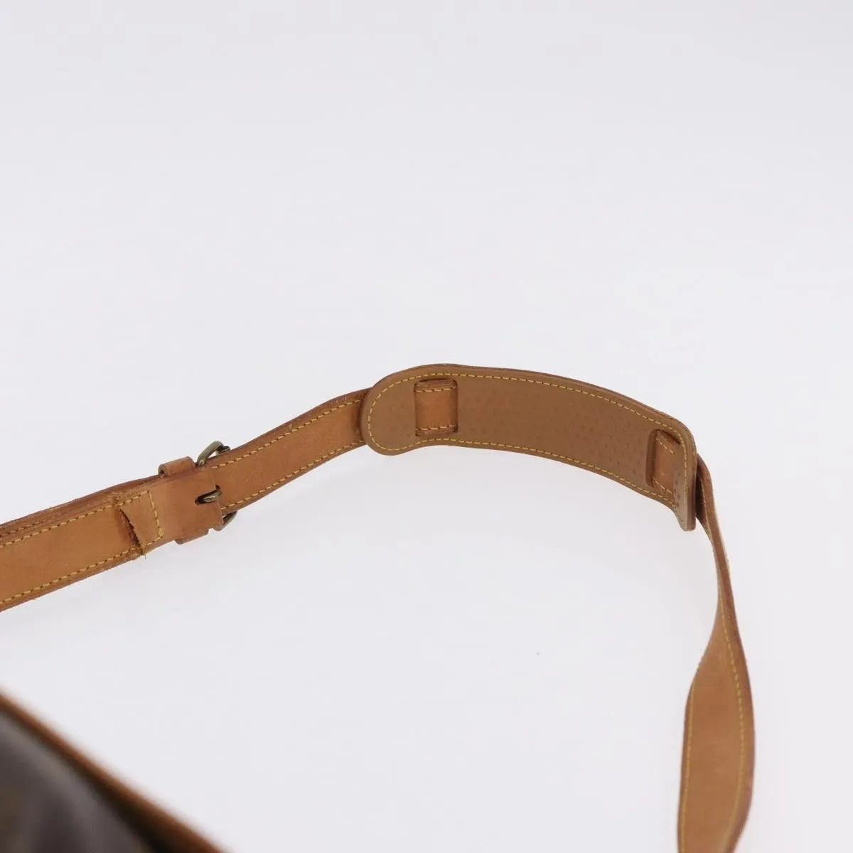 Louis Vuitton Saumur Monogram Brown Canvas Shoulder Bag Bag (Pre-Owned)