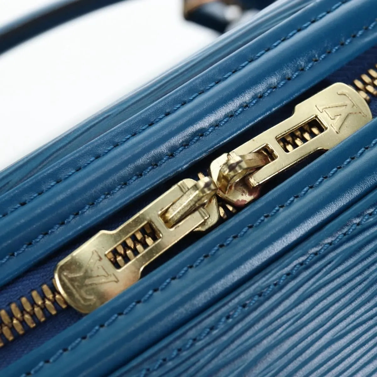 Louis Vuitton Nice Train Case Epi Leather Blue Leather Handbag (Pre-Owned)