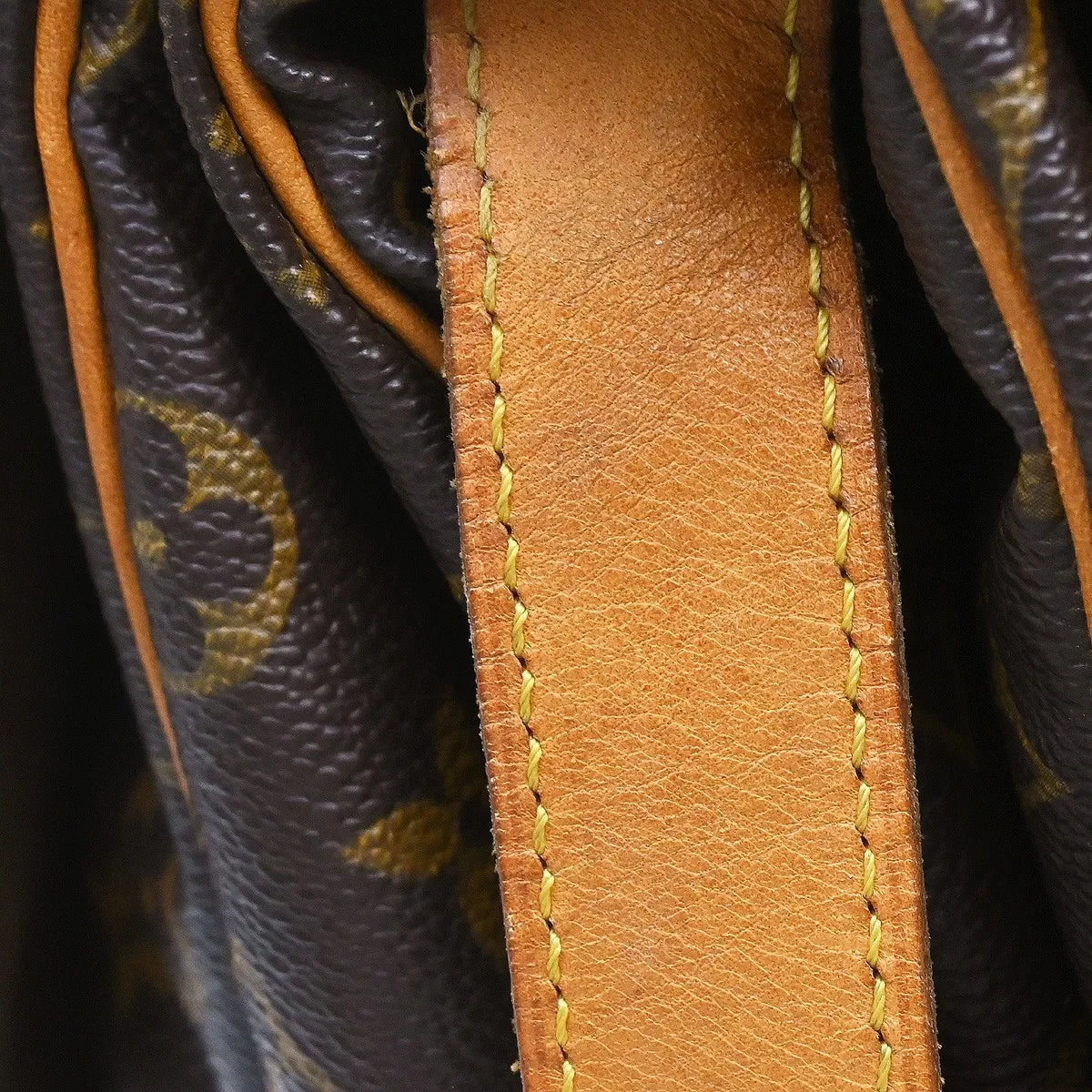 Louis Vuitton Saumur Monogram Canvas Brown Canvas Shoulder Bag Bag (Pre-Owned)