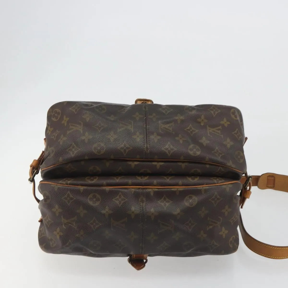 Louis Vuitton Saumur Monogram Brown Canvas Shoulder Bag Bag (Pre-Owned)