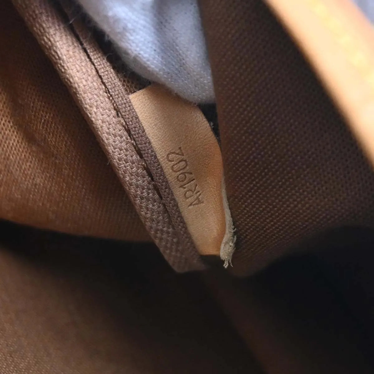 Louis Vuitton Saumur Monogram Canvas Brown Canvas Shoulder Bag Bag (Pre-Owned)