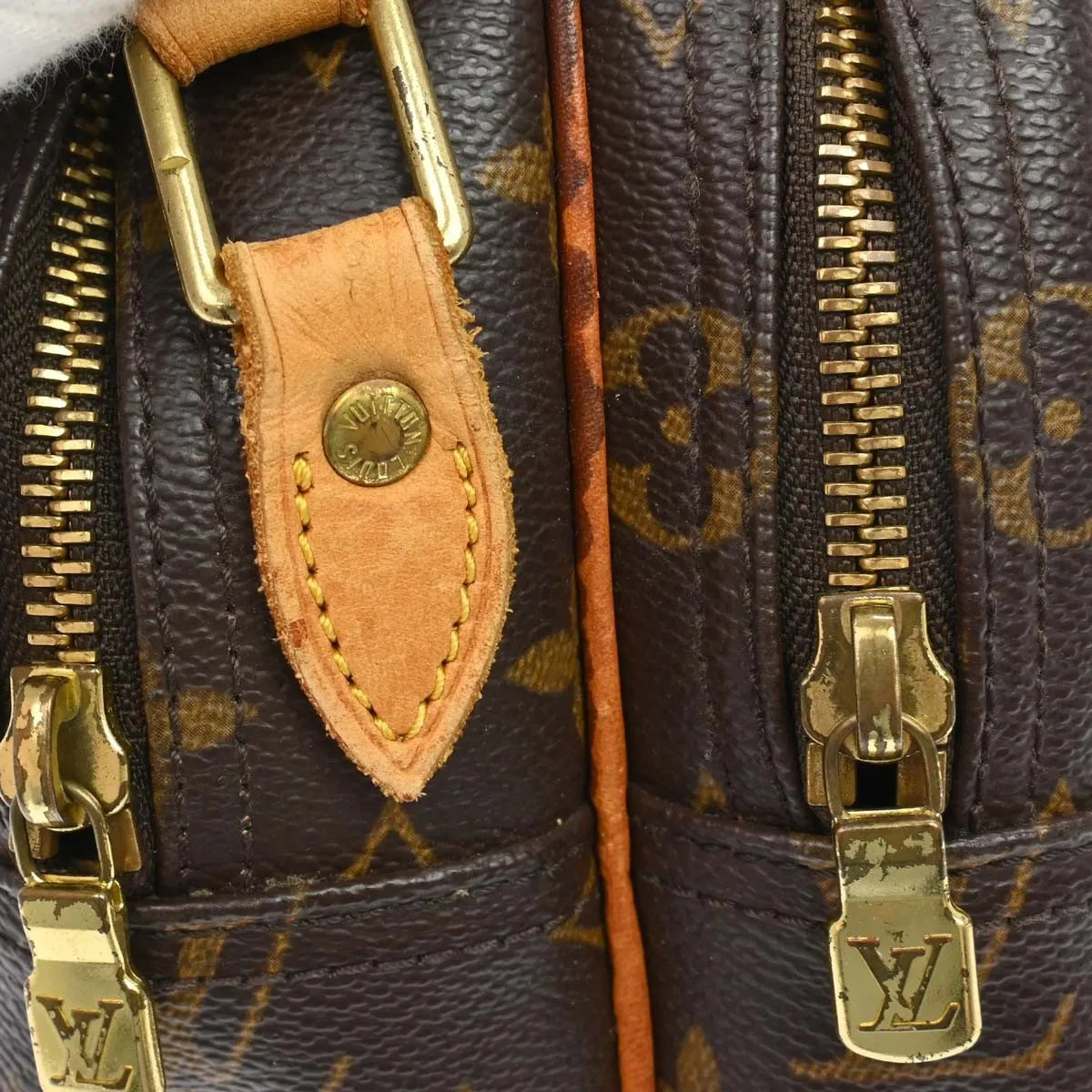 Louis Vuitton Reporter Monogram Canvas Brown Canvas Shoulder Bag Bag (Pre-Owned)