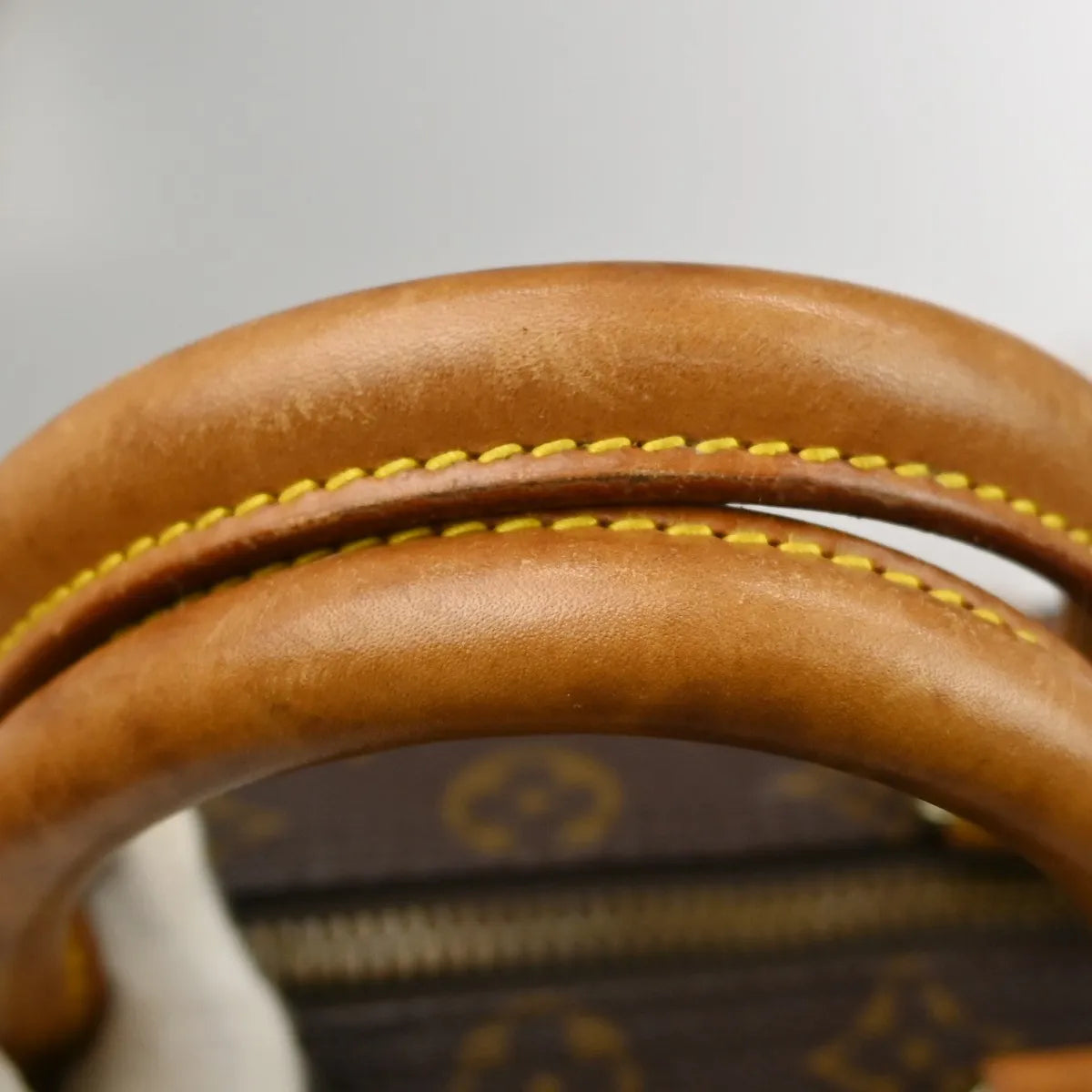 Louis Vuitton Keepall Bag Monogram Canvas Brown Canvas Travel Bag Bag (Pre-Owned)