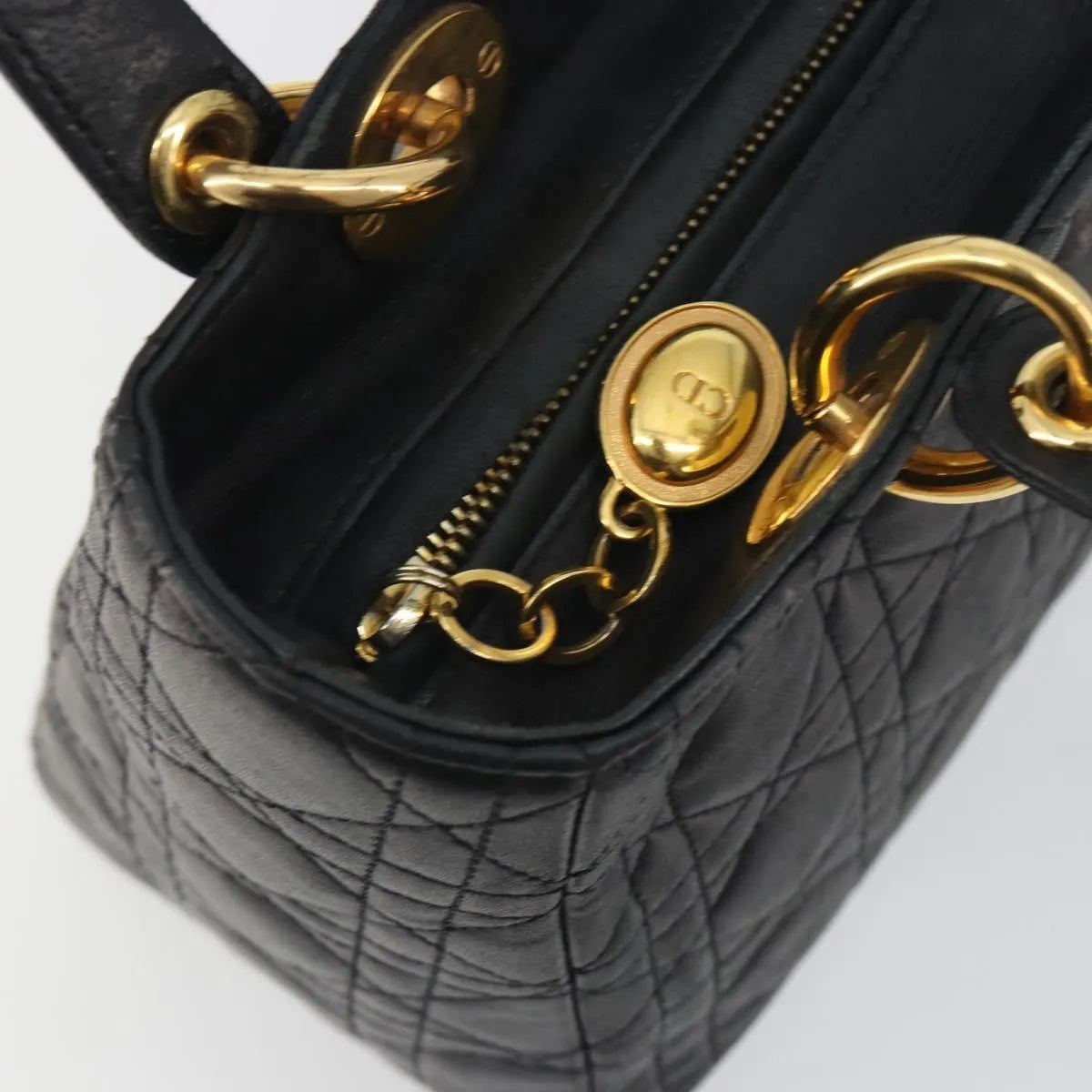 Christian Dior Vintage Lady Dior Cannage Quilt Lambskin Black Leather Handbag (Pre-Owned)