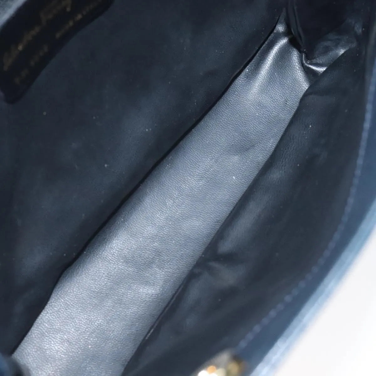 Salvatore Ferragamo Vintage Chain Leather Navy Leather Handbag (Pre-Owned)