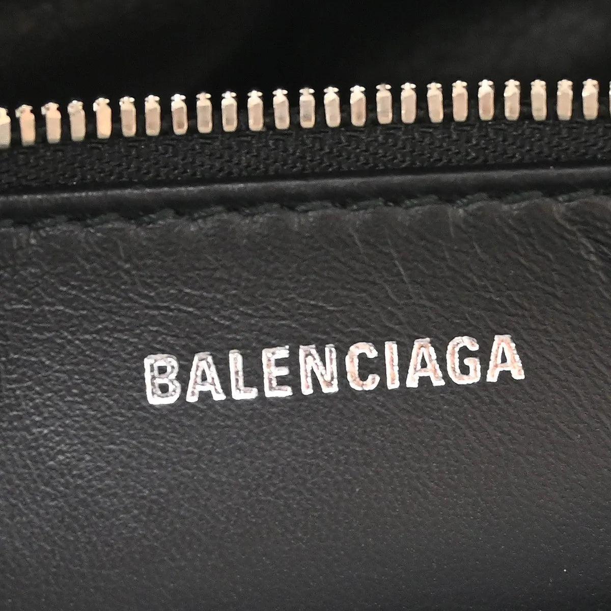 Balenciaga Triangle Leather Silver Leather Handbag (Pre-Owned)